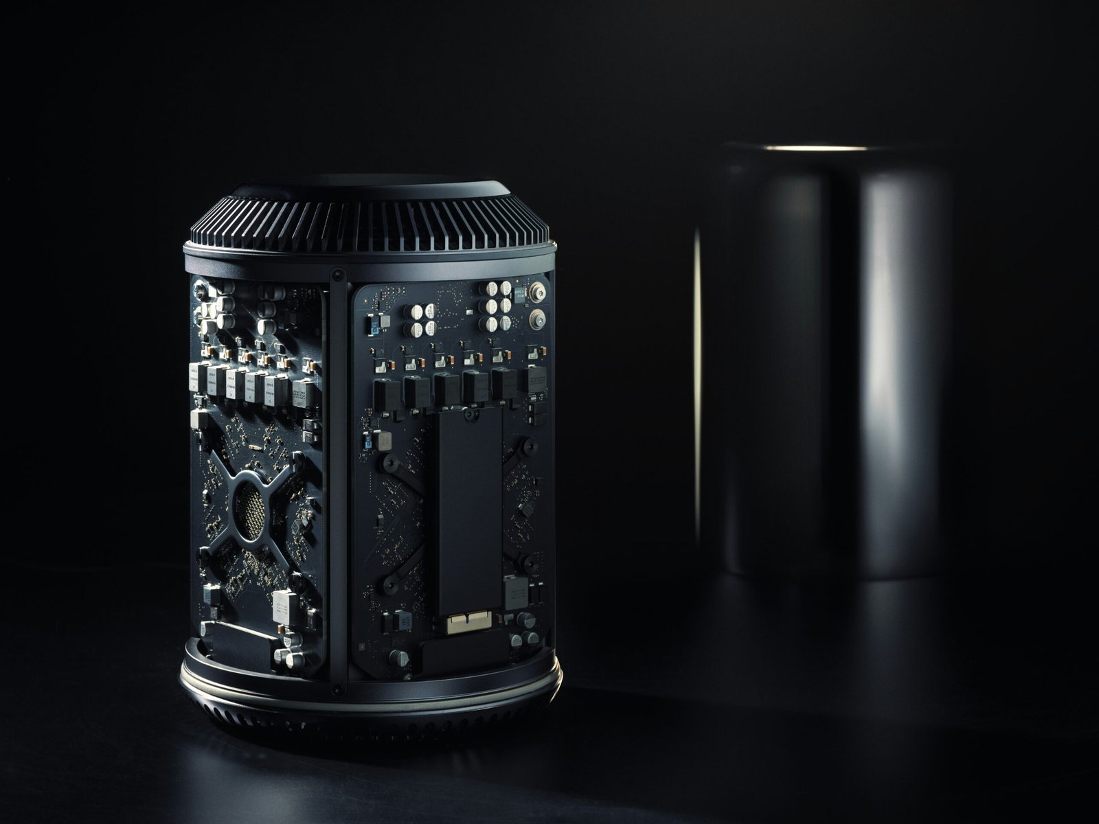 Apple's Vintage List Update: The 2013 Mac Pro and Its Legacy